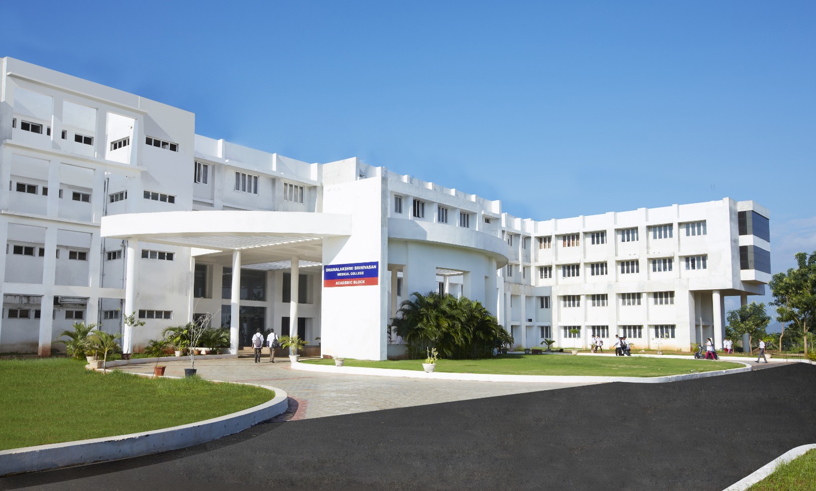 Dhanalakshmi Srinivasan Medical College & Hospital-0